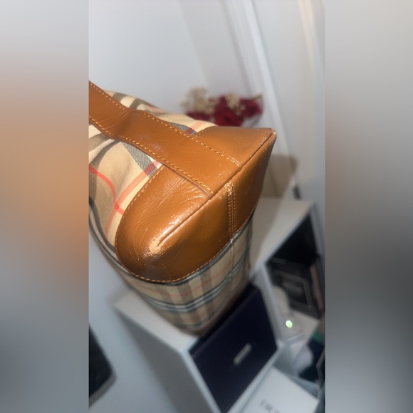 Burberry Alma - Picture 8 of 12